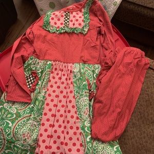 Mustard pie dress with leggings